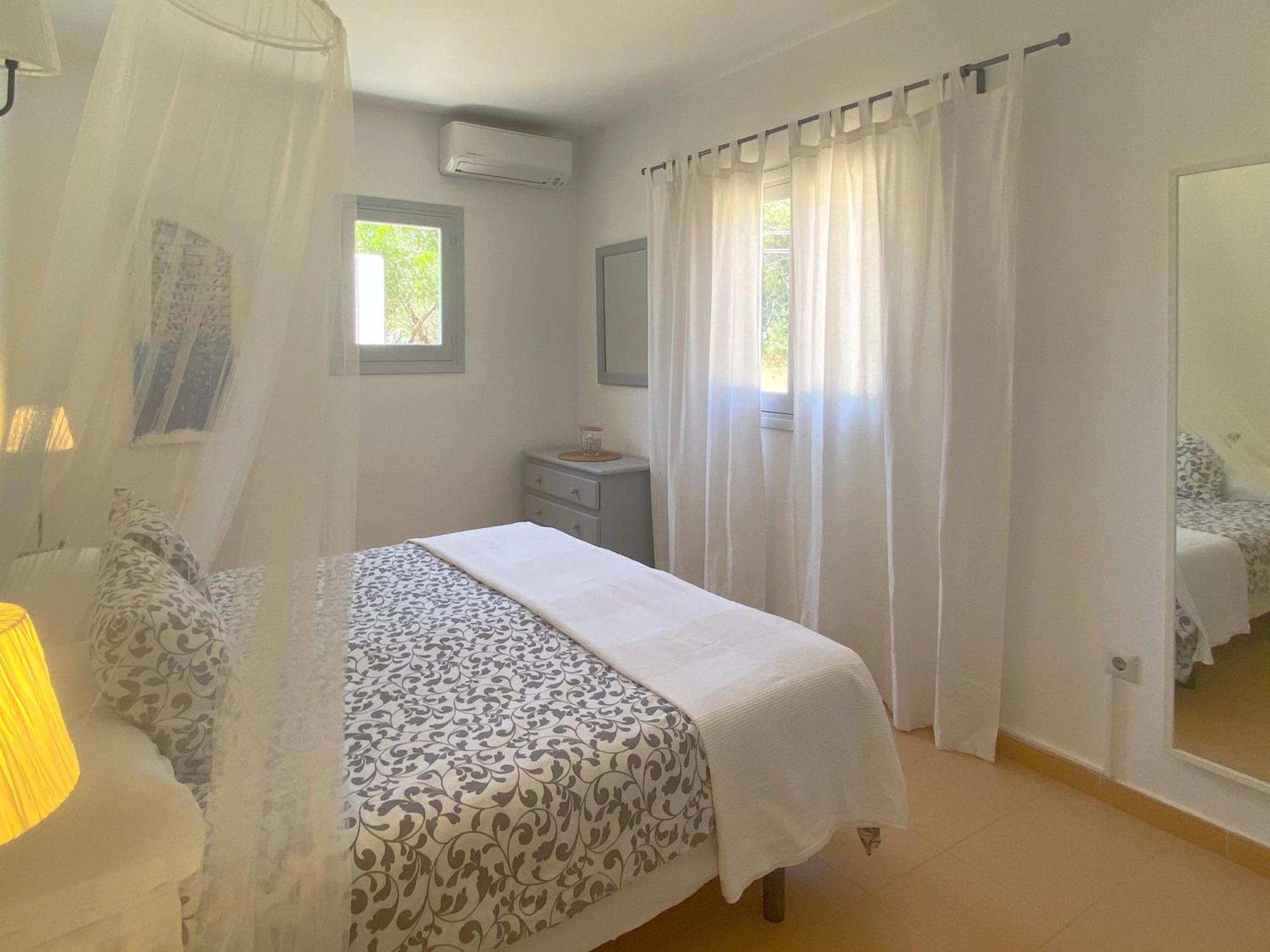 Апартаменти Voga Mari - Astbury Formentera Плая-Мігхорн Екстер'єр фото
